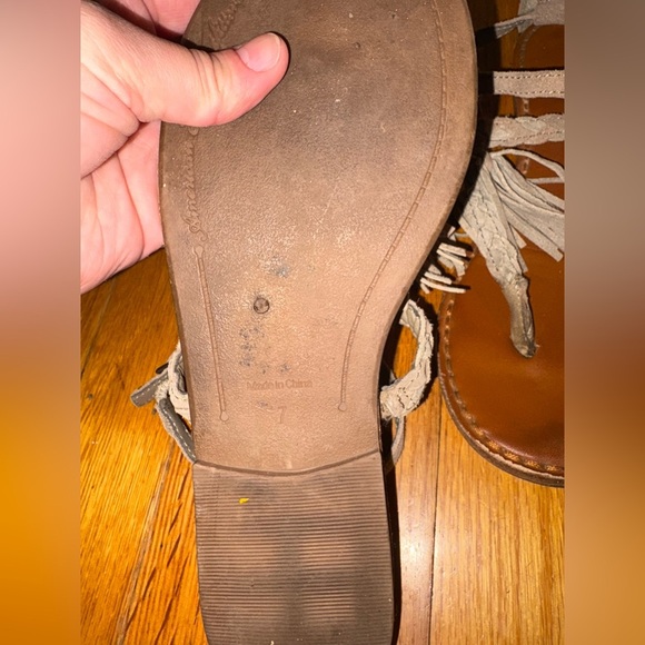 American Eagle Fringe Gladiator Sandals - Picture 5 of 6